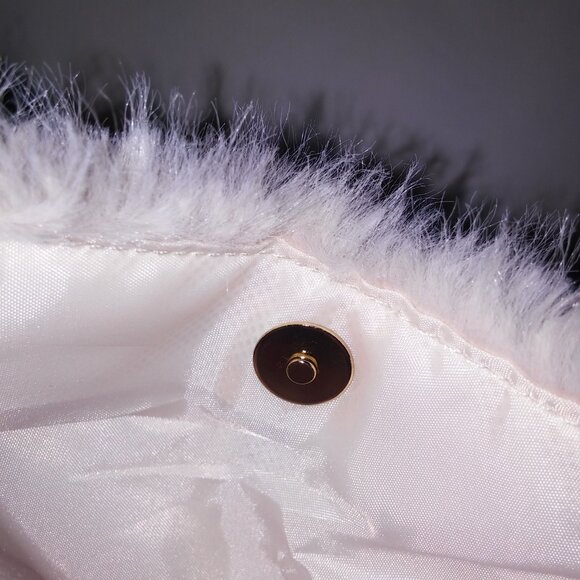 Victoria’s Secret Fuzzy Cream Tote Bag • NWT - Picture 11 of 13